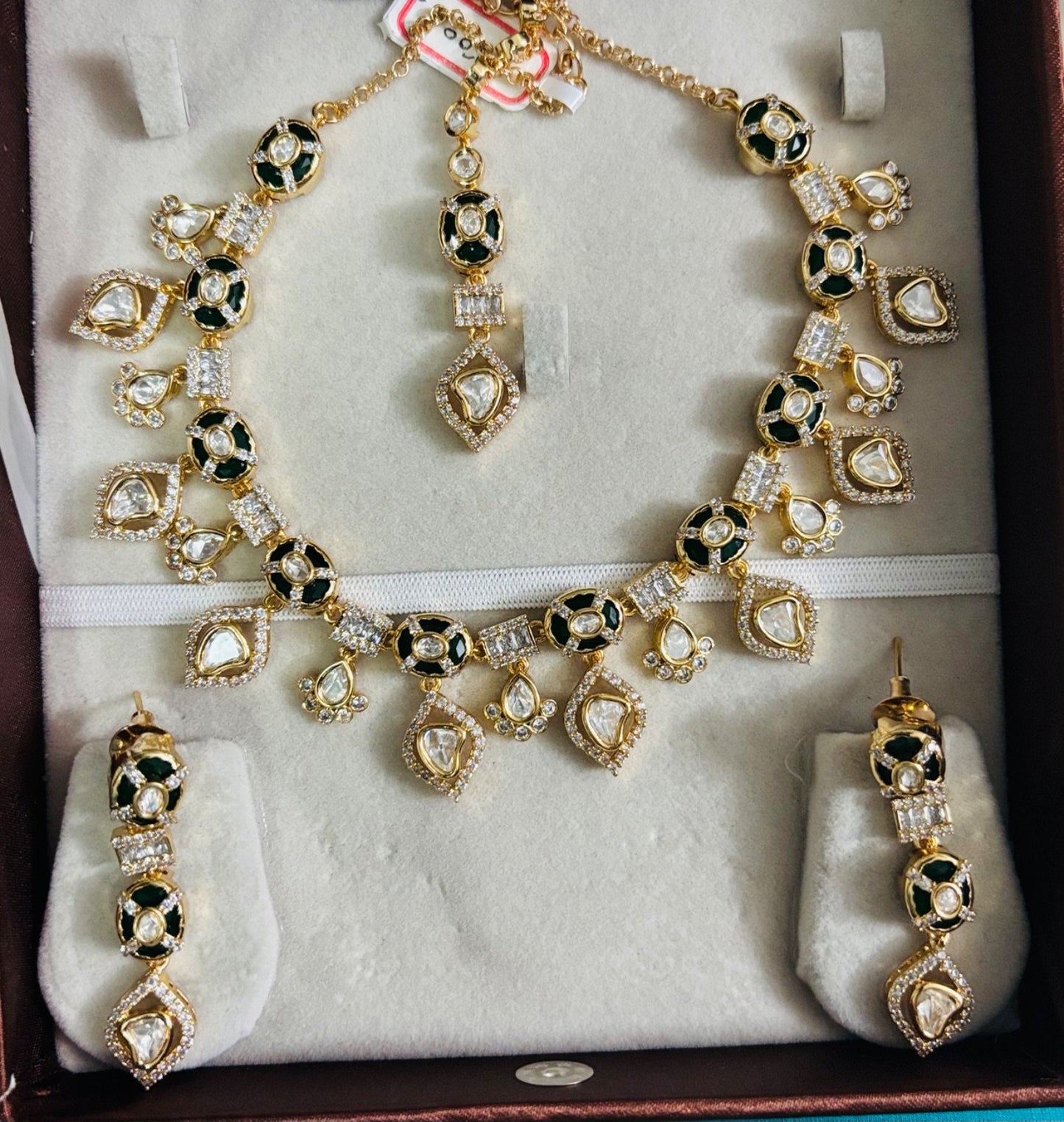 Polki Kundan Jewelry Set with Earrings