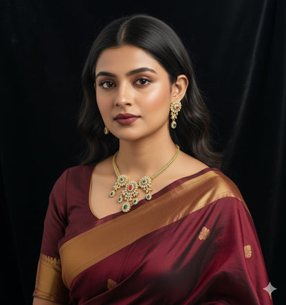 Elegant Jewelry Set with Floral Design