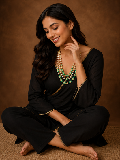 Elegant Pearl and Green Beaded Necklace