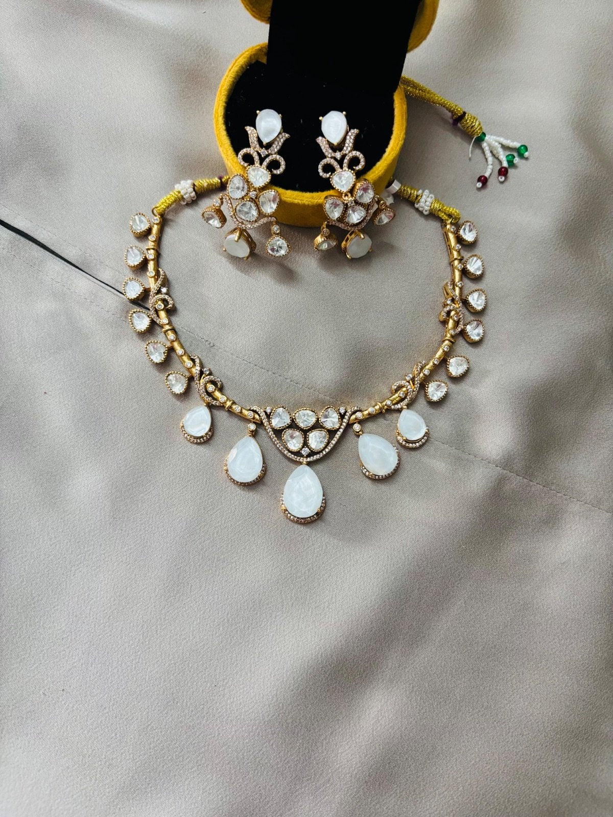 Elegant Pearl and Kundan Jewelry Set