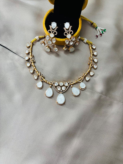 Elegant Pearl and Kundan Jewelry Set