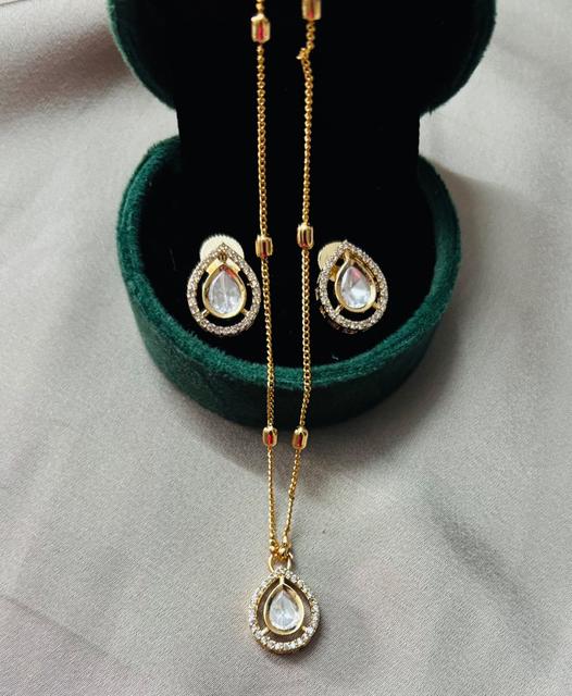 Moissanite Pendant Jewelry Set