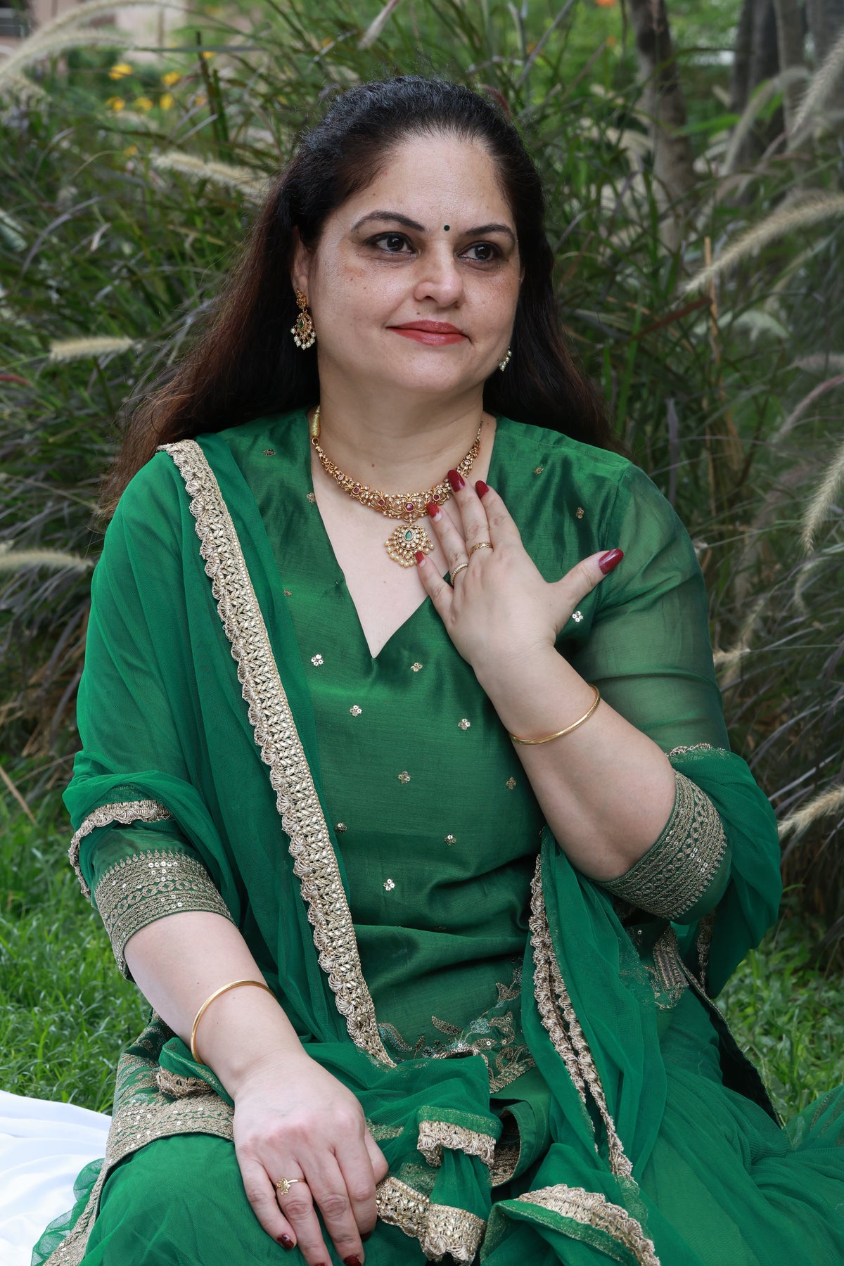 Hastak - Vibrant ruby and emerald-toned stones