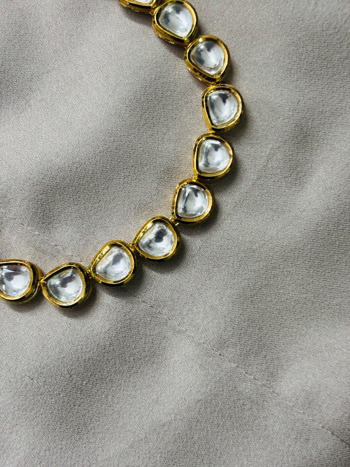 Elegant Kundan Jewelry Set