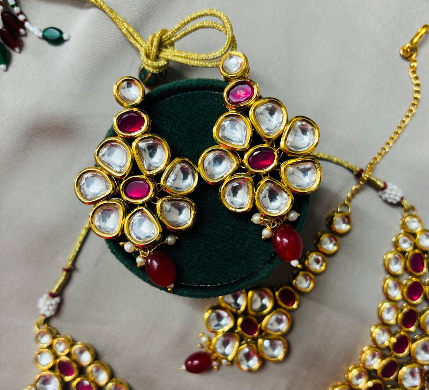 Premium Kundan Jewelry Set with Maang Tikka