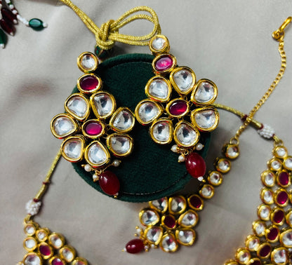 Premium Kundan Jewelry Set with Maang Tikka