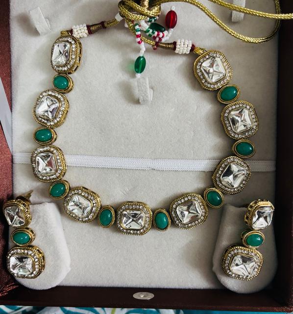 Kundan Jewelry Set with Green Accents