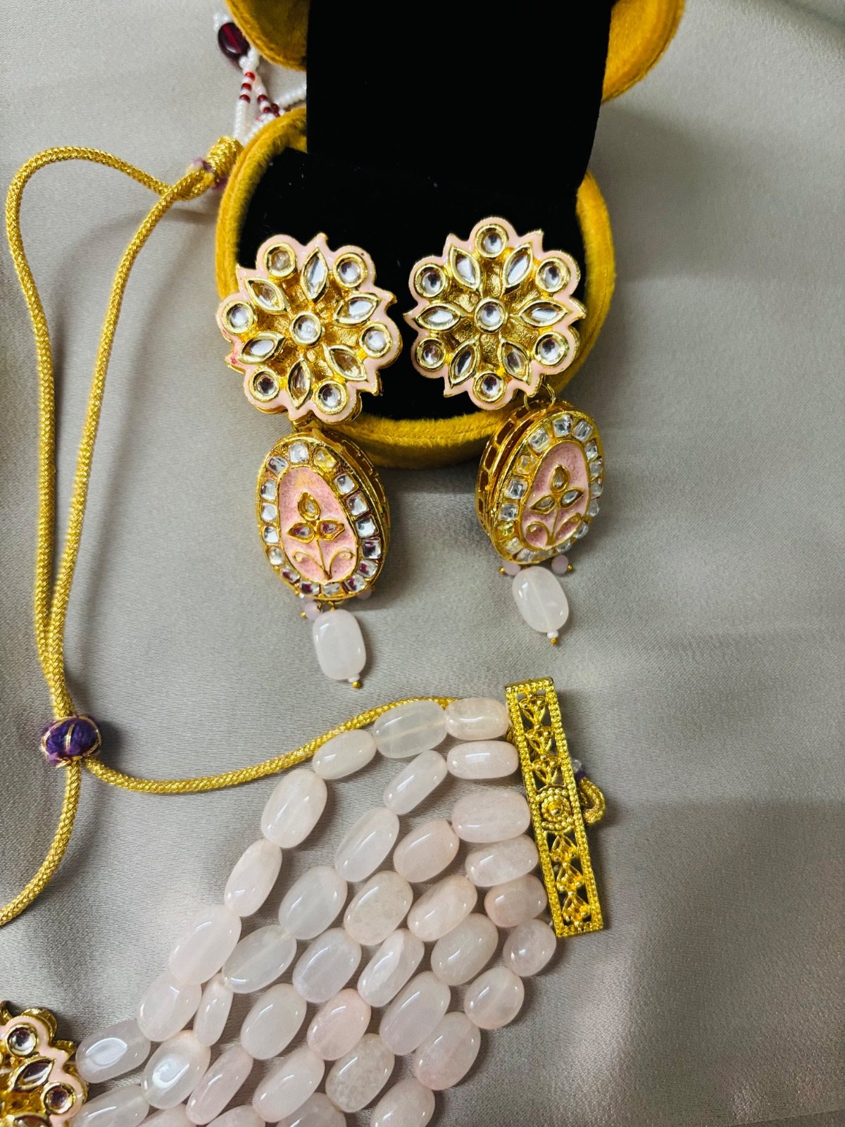 Elegant Beaded Jewelry Set with Floral Accents