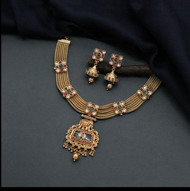 Antique Gold Plated Jewelry Set with Intricate Detailing