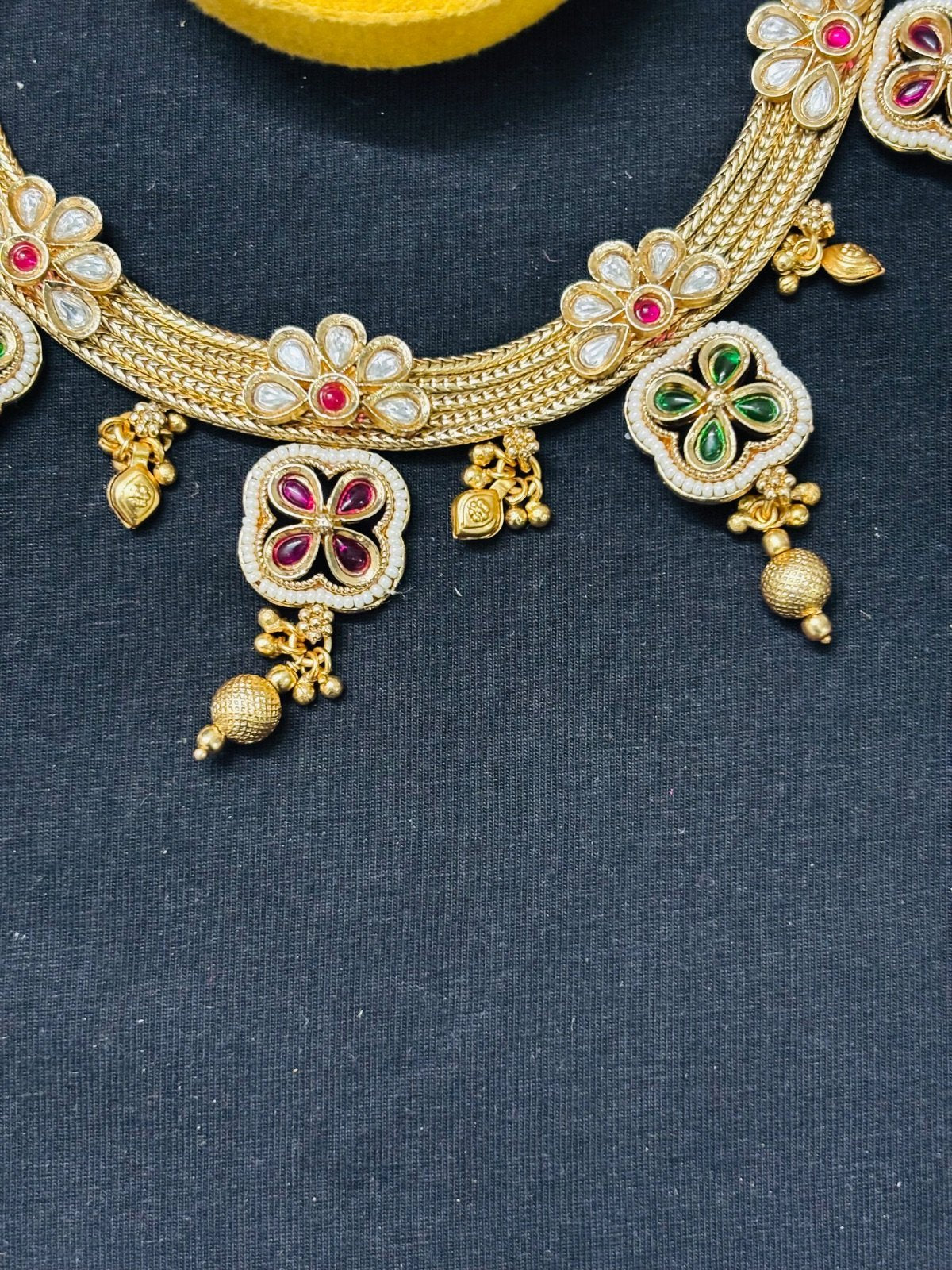 Elegant Meenakari Jewelry Set with Floral Motifs