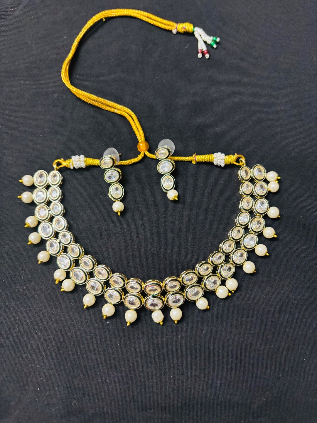 Elegant Kundan and Pearl Jewelry Set