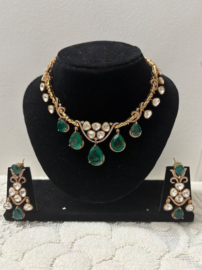 Elegant Green and White Jewelry Set