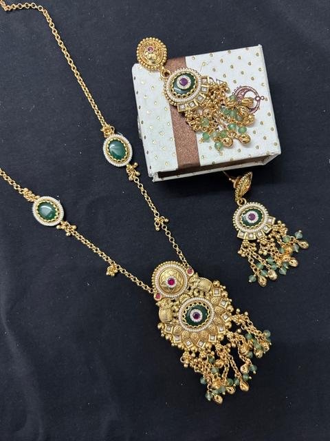 Premium Quality Antique Gold Plated Set
