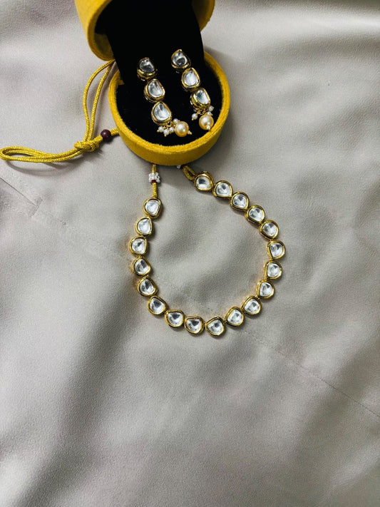 Elegant Kundan Jewelry Set