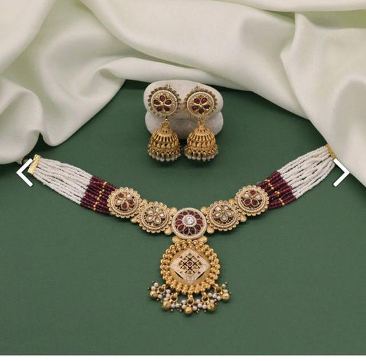 Rajwadi Style Kundan Jewelry Set with Pearl Accents