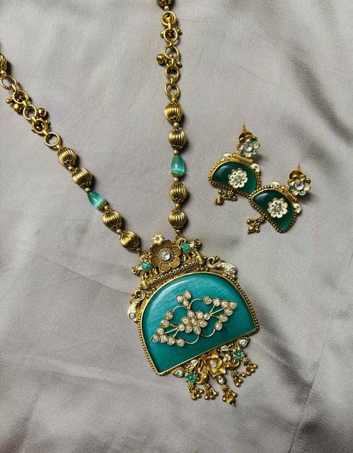 Turquoise and Gold-Tone Jewelry Set