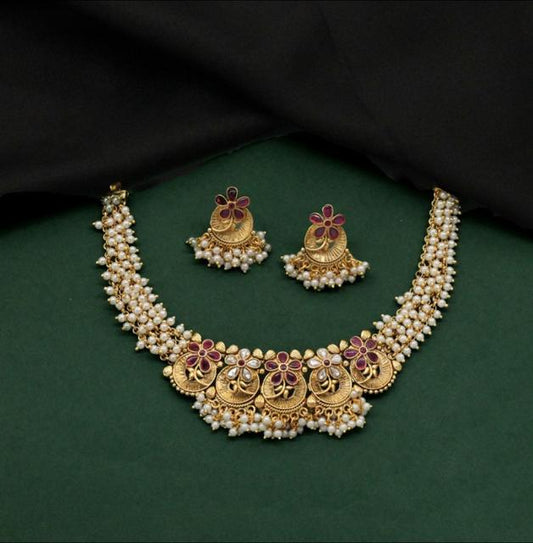 Traditional Pearl and Floral Jewelry Set