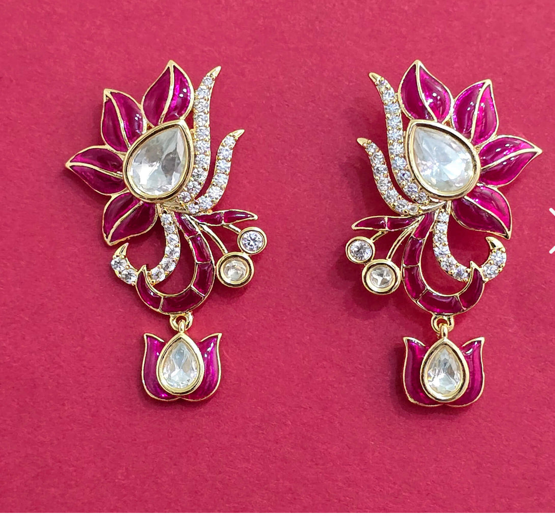 Kundan Classic Floral Earring with Carat Gold Plating