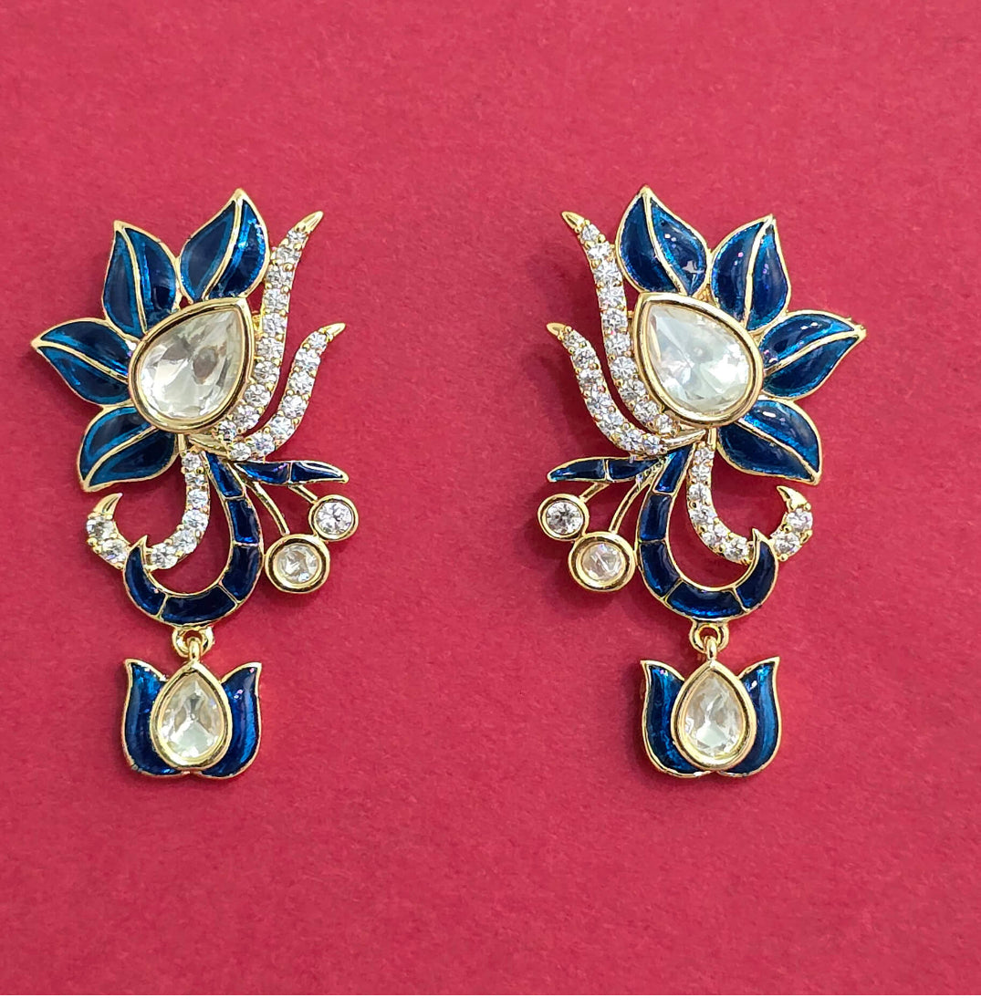 Kundan Classic Floral Earring with Carat Gold Plating