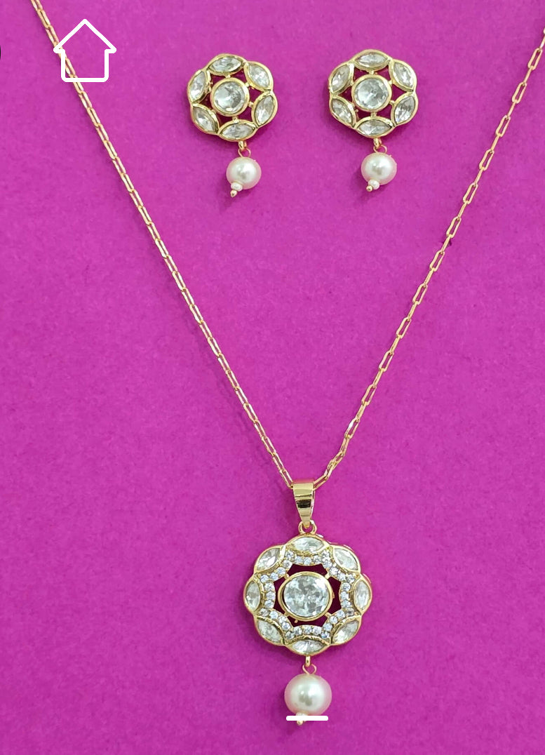 Polki Kundan Pendant Set