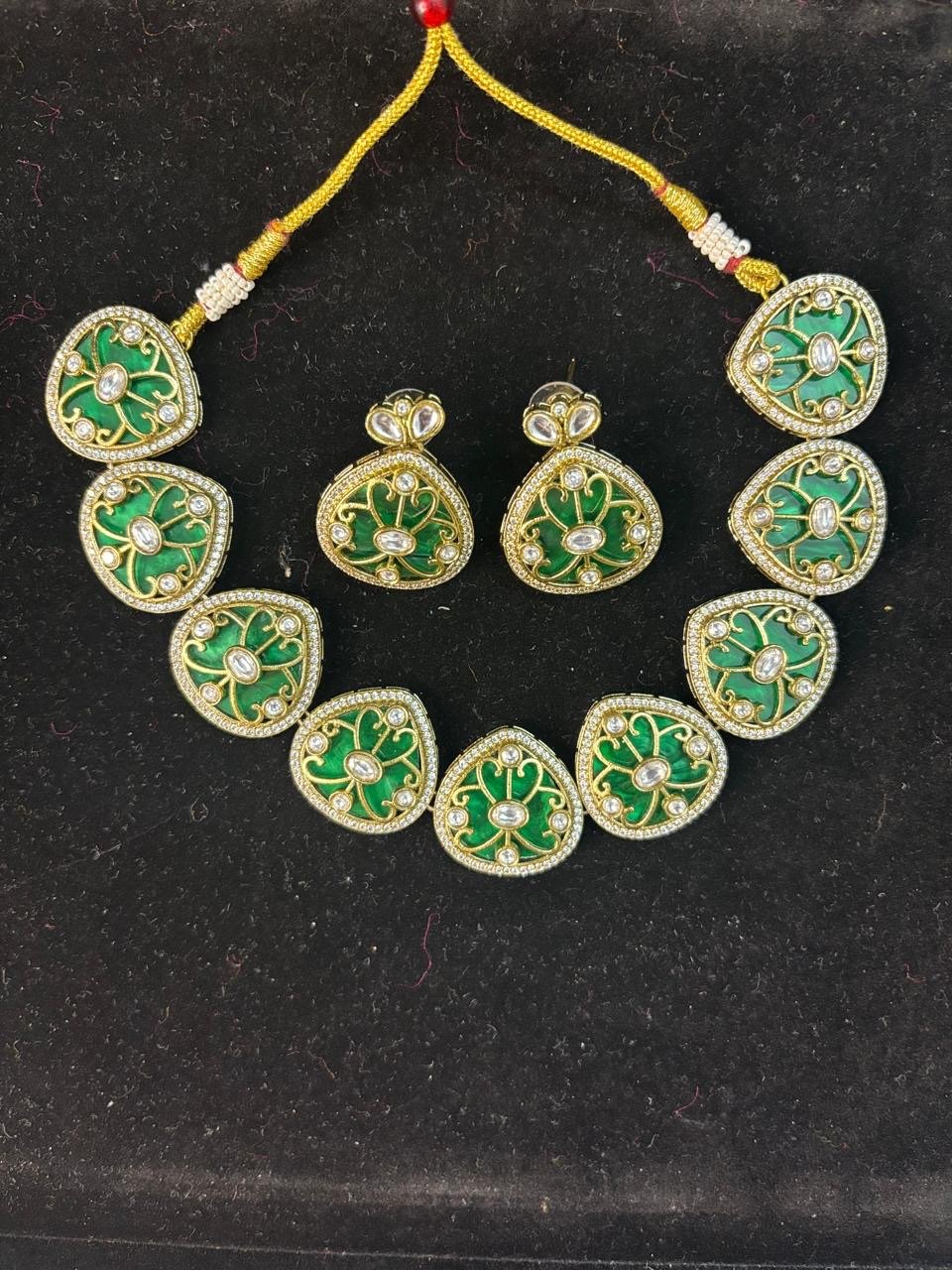 Elegant Green Meenakari Jewelry Set