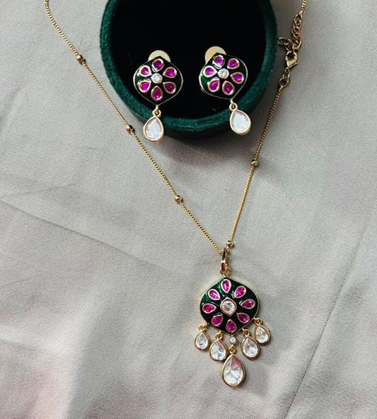 Mossainite Pendant Jewelry Set