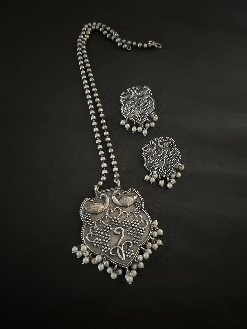 Elegant Oxidized Silver Jewelry Set