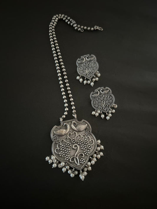Elegant Oxidized Silver Jewelry Set