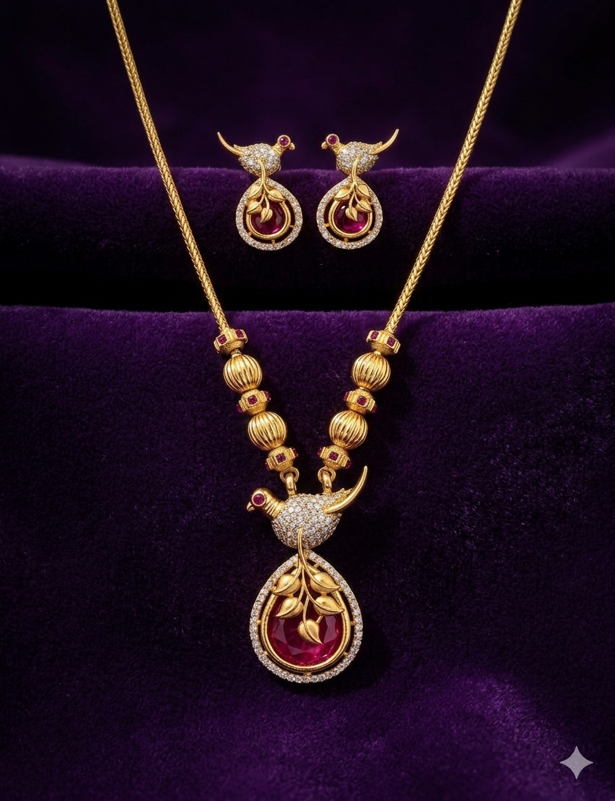 Bird inspired Premium Pendant Set